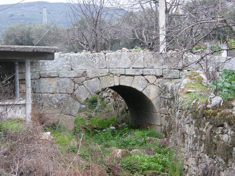 Ponte Romana na Rua da Freixa.JPG